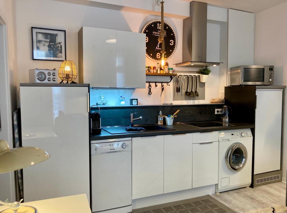 Living At Saarpartments - Adultsonly - Business & Holiday Homes With Kitchen For Long- And Short Term Stay, 3 Min To St Johanner Markt And Points Of Interest Saarbrücken Kültér fotó