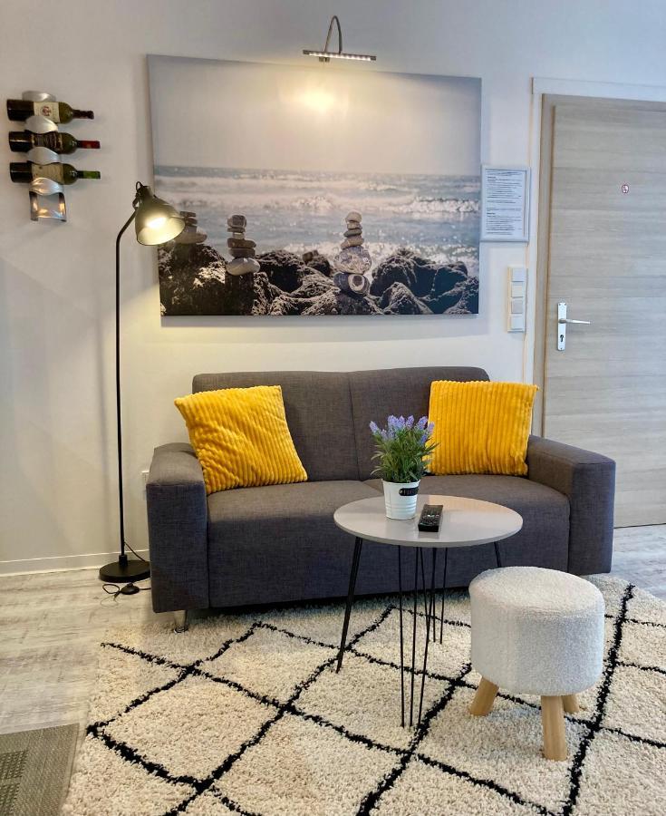 Living At Saarpartments - Adultsonly - Business & Holiday Homes With Kitchen For Long- And Short Term Stay, 3 Min To St Johanner Markt And Points Of Interest Saarbrücken Kültér fotó